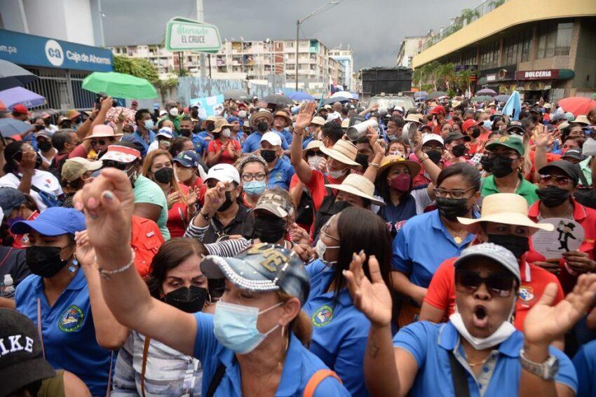Los profesores de Panamá ponen fin a la mayor huelga del país